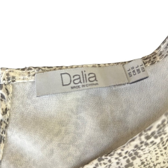 Dalia Snakeskin Print Women’s Tank Top • Used • Size: Large - Picture 4 of 9